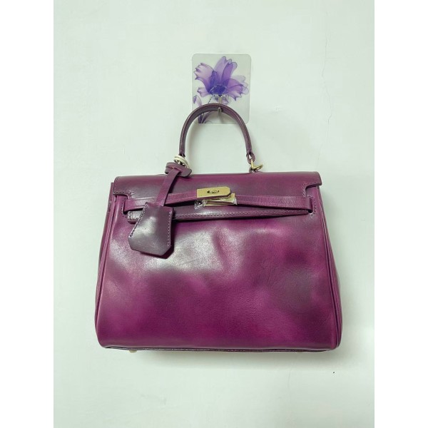 Classic Kelly bag made of washed, thickened vegetable-tanned leather